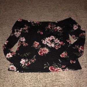 floral off the shoulder longsleeve💐